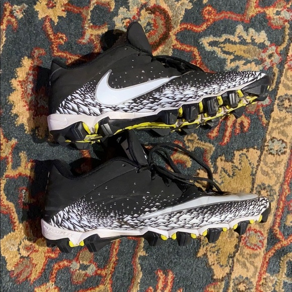 Nike - Picture 5 of 7